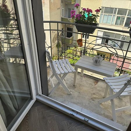 Serghouse Napoli Bagian luar foto