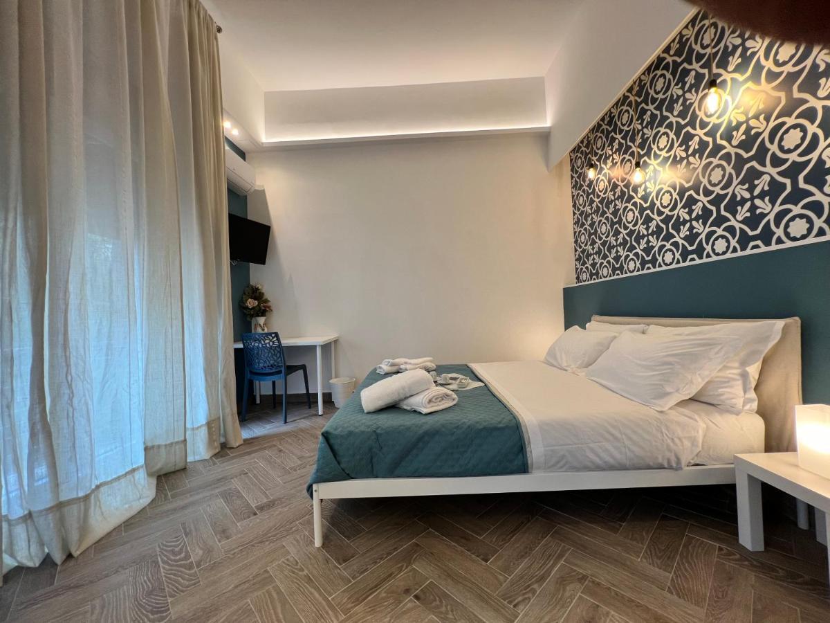 Serghouse Napoli Bagian luar foto